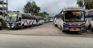 জামালপুরে দীর্ঘ ৯ ঘণ্টা ধর্মঘটের পর বাস চলাচল শুরু